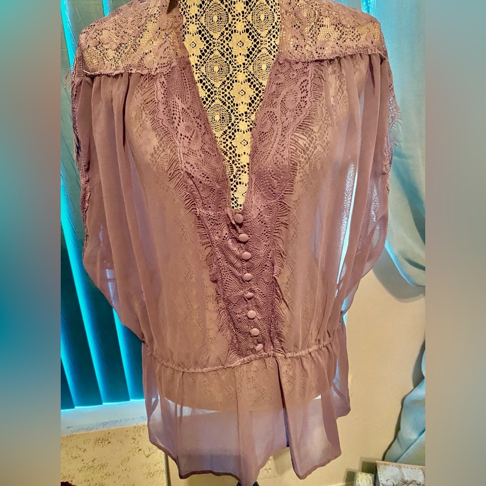 #312. Soft Lilac and Lace Blouse